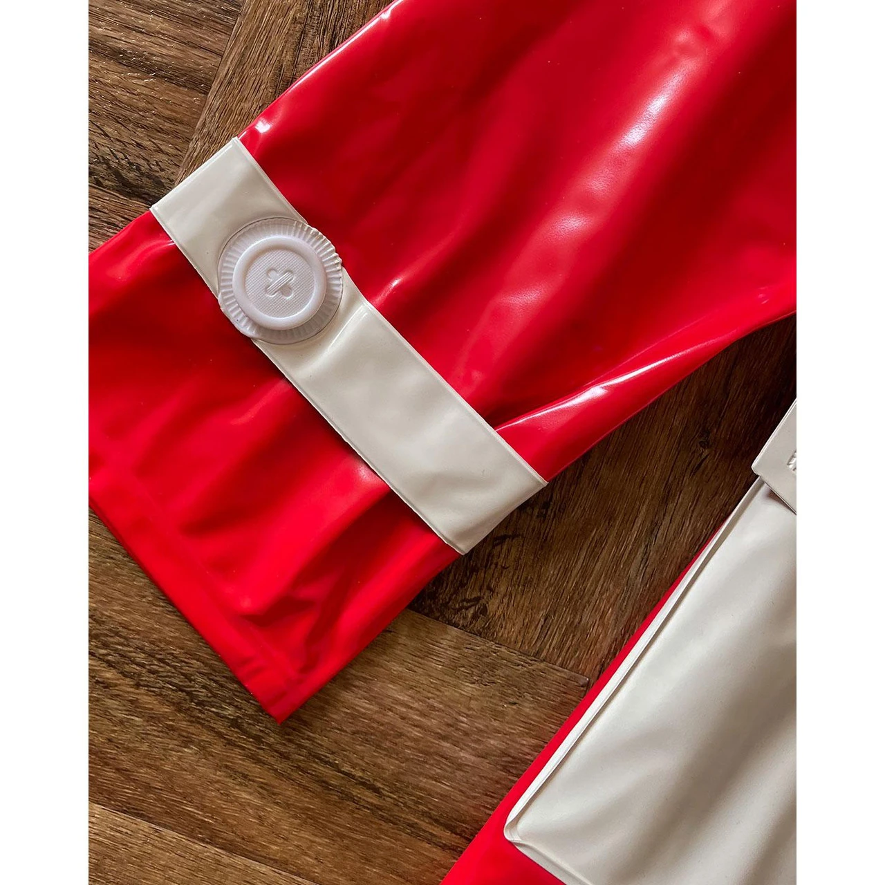 Robin Mod 2 Tone PVC Raincoat (W/B) - Image 18